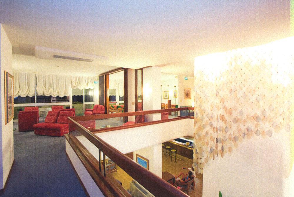Metropol Hotel 3*