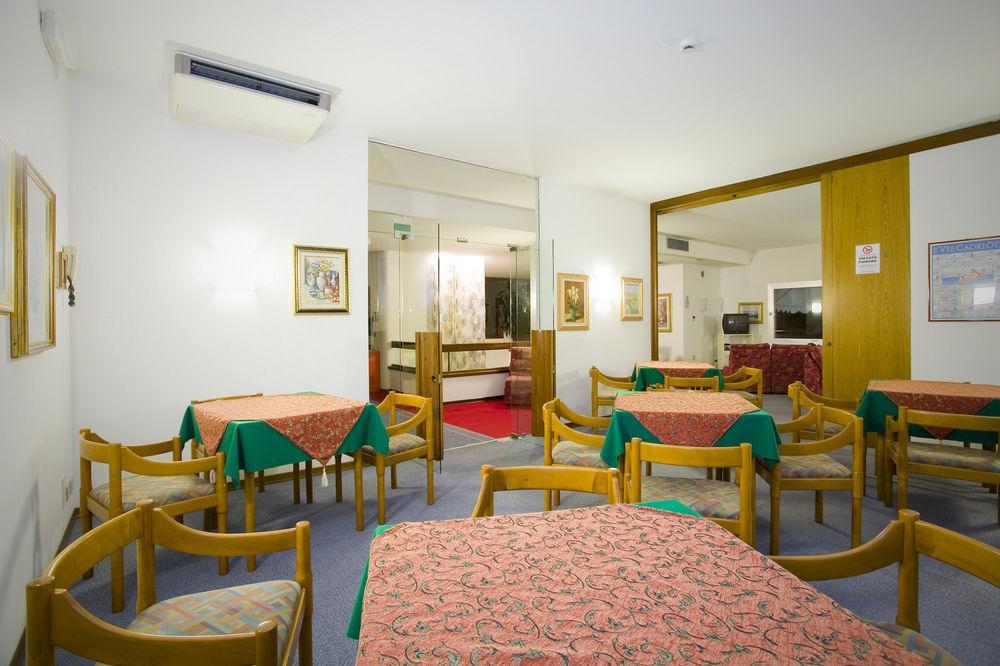 Metropol Hotel 3*