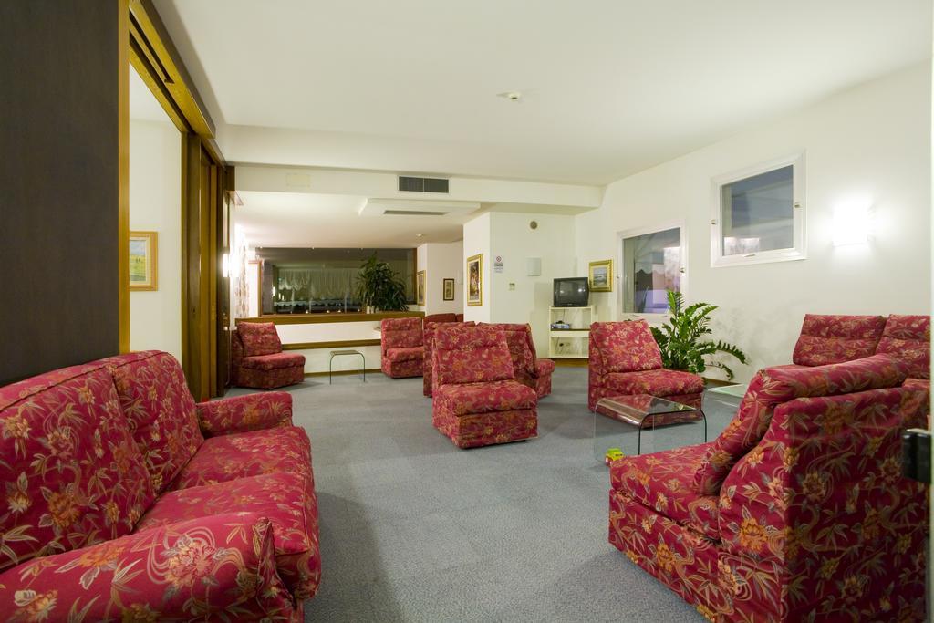 Metropol 3*