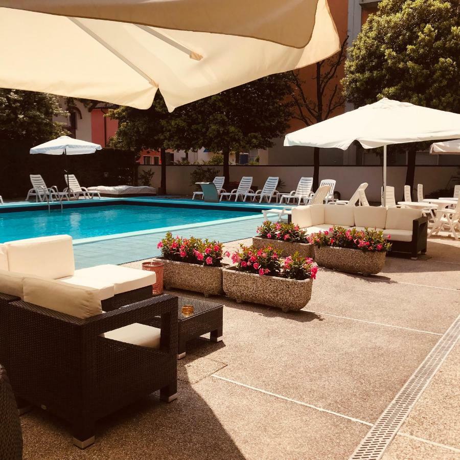 Metropol Hotel